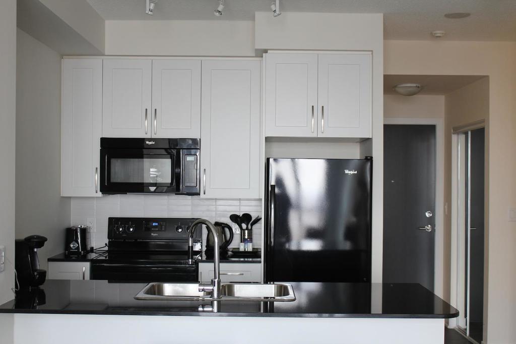 Accurate Plus Furnished Apartment- Brickstone Mews Mississauga Room photo