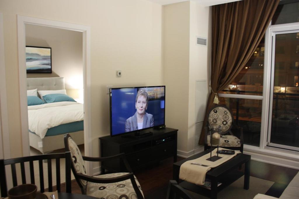 Accurate Plus Furnished Apartment- Brickstone Mews Mississauga Room photo