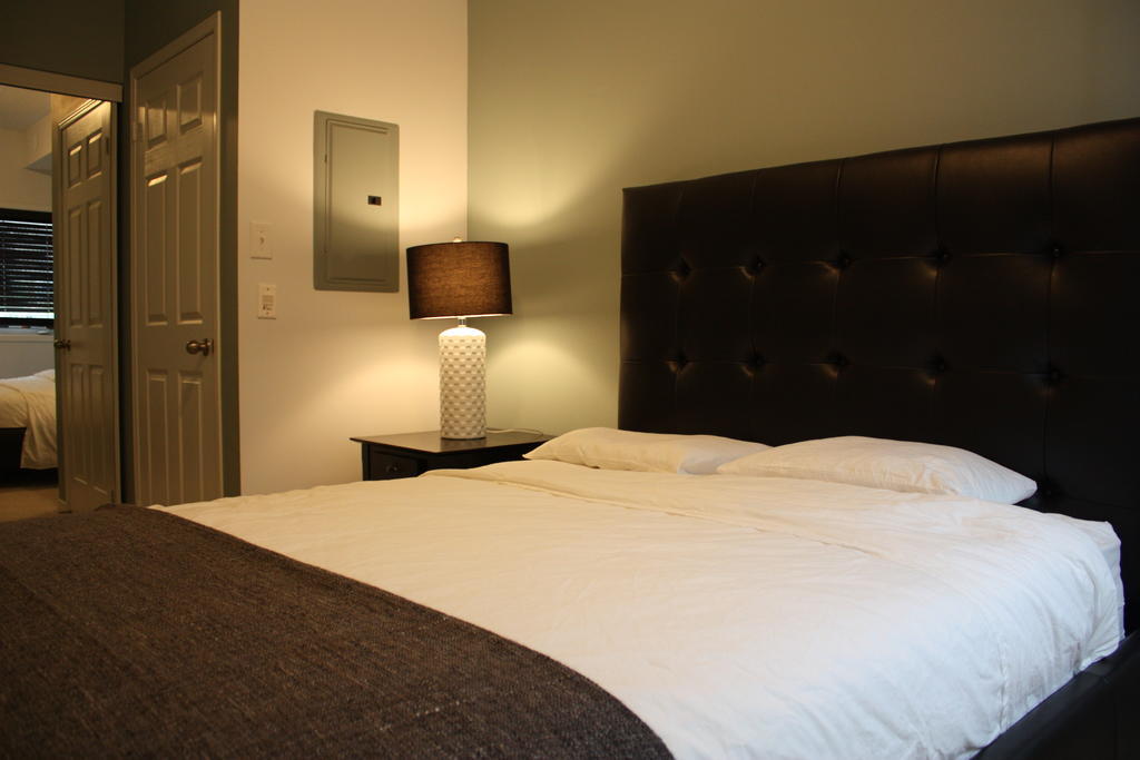 Accurate Plus Furnished Apartment- Brickstone Mews Mississauga Room photo
