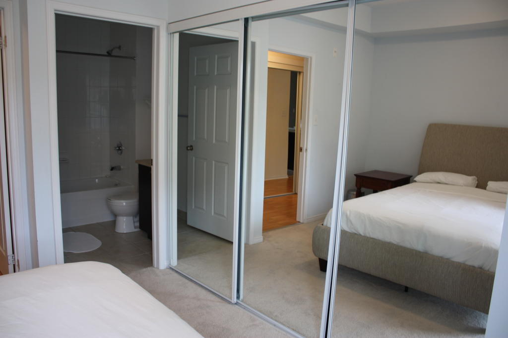Accurate Plus Furnished Apartment- Brickstone Mews Mississauga Room photo